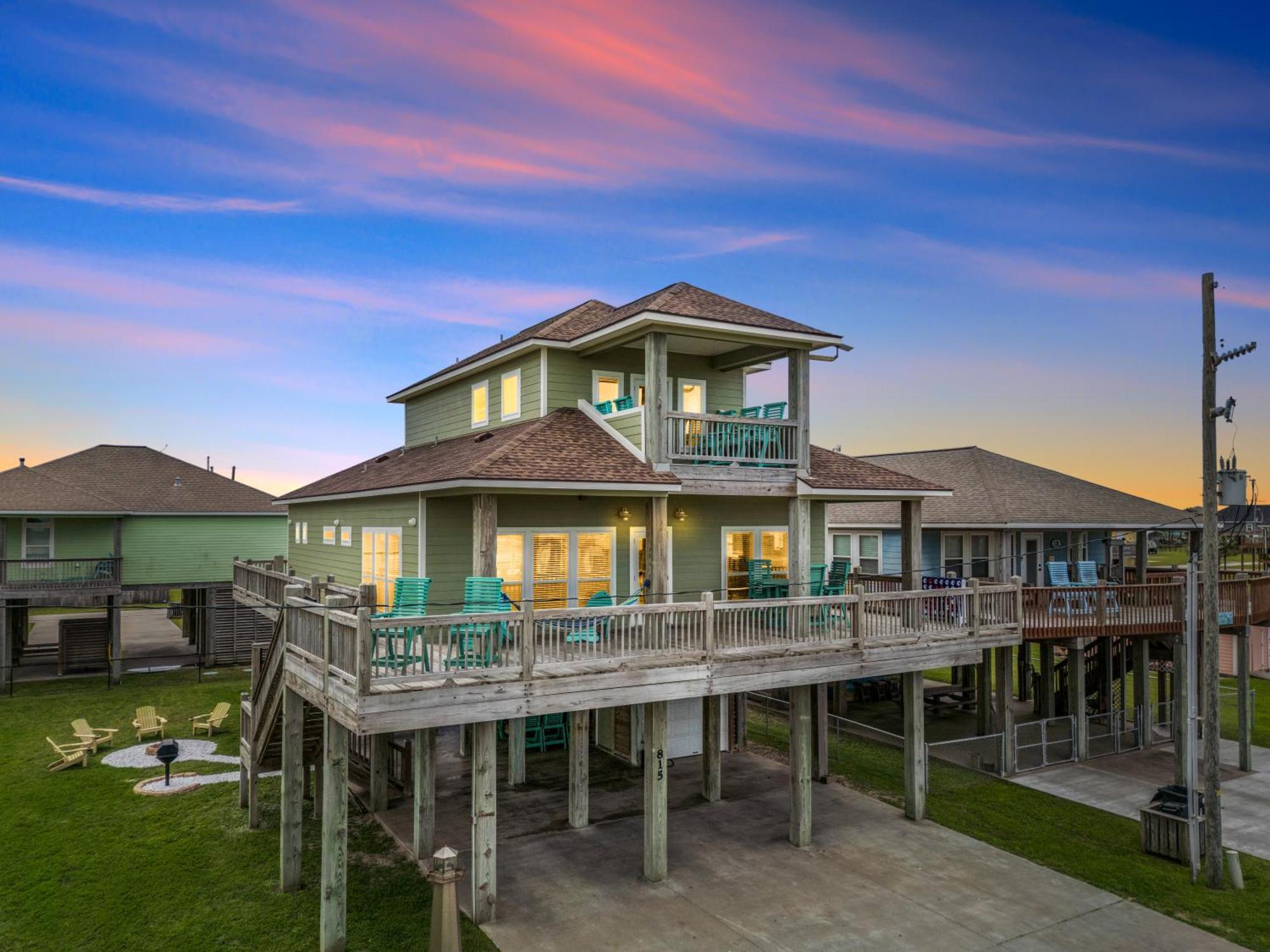 Seas The Day! 4Br Retreat, Hot Tub, Game Room, Firepit & Gulf Views Port Bolivar Esterno foto